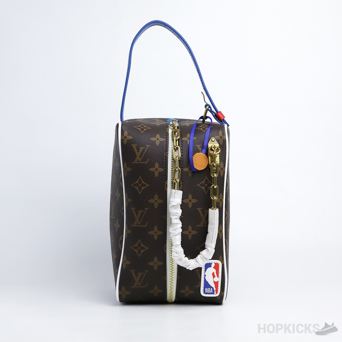 lv nba cloakroom dopp kit